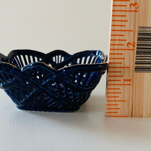 Vintage Arguing Cobalt Blue Woven Handmade Dish Romania - Picture 2 of 13